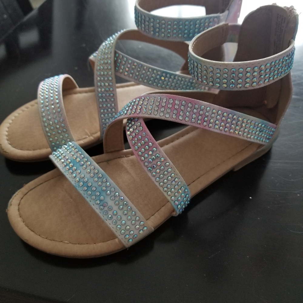 Girls sandals size 3 (big girls)